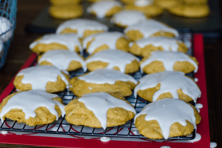 Easy Old Fashioned Soft Pumpkin Cookies